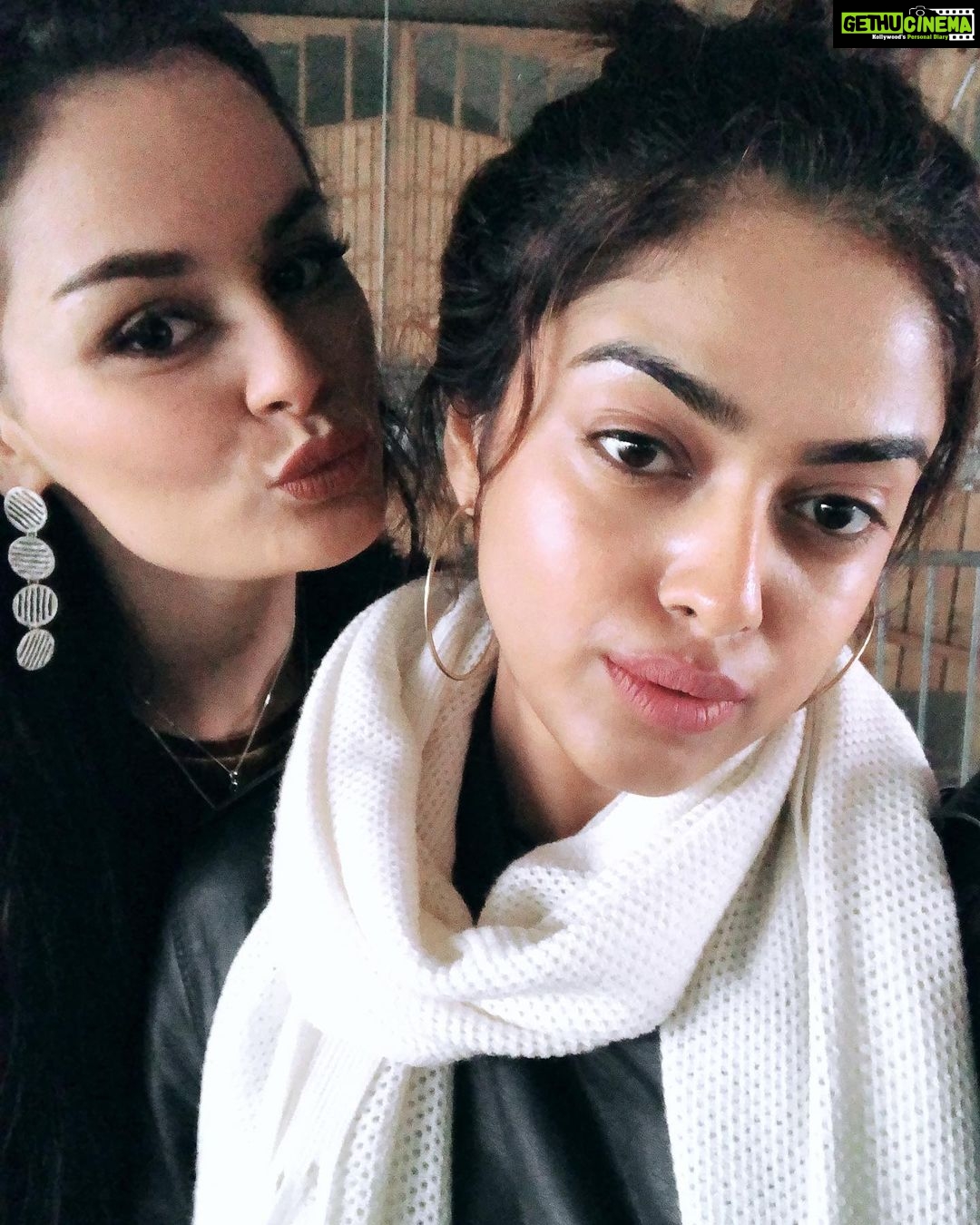 Siddhi Idnani Instagram - Once all of this gets over.. weβre going to find ourselves in some exotic country having the time of our lives... π₯Ίππ»π€π»π π Switzerland
