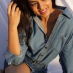 Siddhi Idnani Instagram - You owe it to yourself to become everything you’ve ever dreamed of being. ✨ . . . @amolswarnakar gotta do this again asap!! 😍