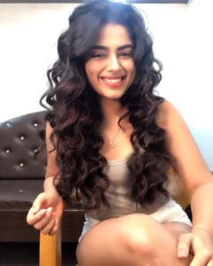 Siddhi Idnani Instagram - Sorrryyy, I can’t hear you over the volume of my hair 😝 #bighairdays 😍😍😍