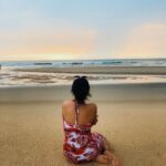 Siddhi Idnani Instagram - Beautiful Escape 💜 #Goa🍍 Holiday Inn Resort Goa