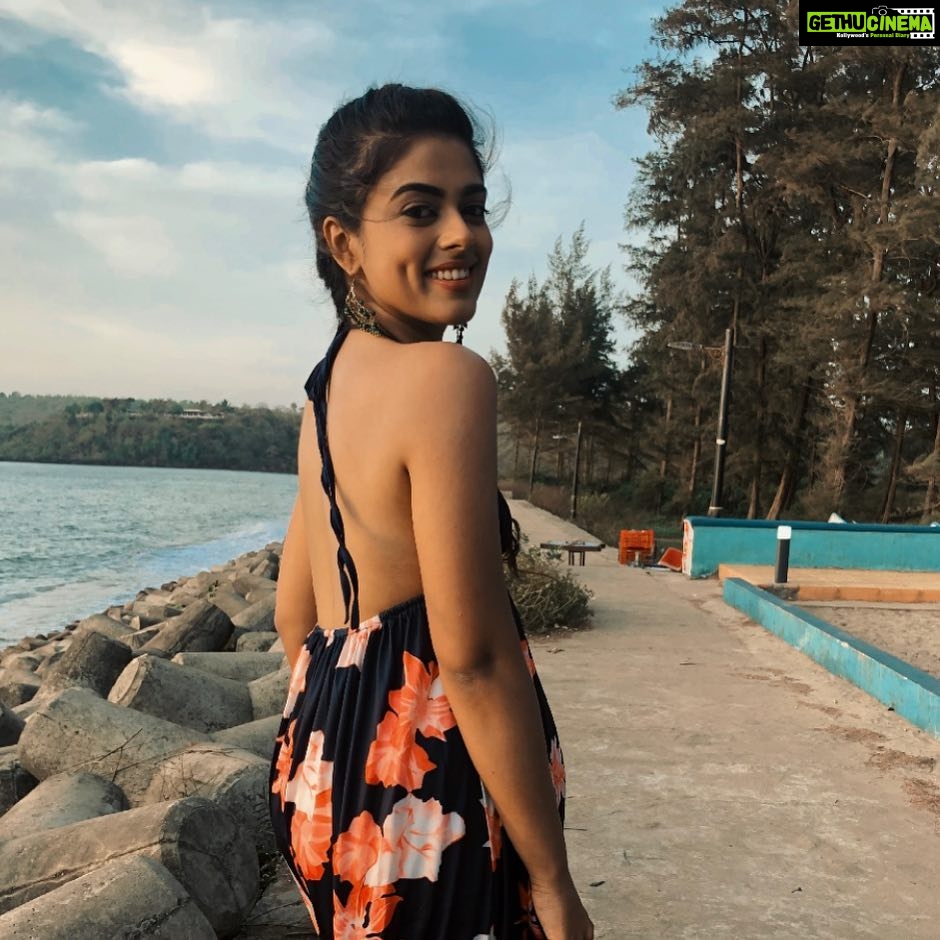 Siddhi Idnani Instagram - Go outside amidst the simple beauty of nature and know that as long as places like this exist, there WILL be comfort for every sorrow.. Querim, Goa, India