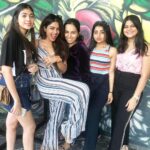 Siddhi Idnani Instagram - It’s hard to find a friend who’s cute, loving, loyal (af),sexy, caring and smart 🤷🏻‍♀️ You guys are really really lucky 💜 #selfappreciation jk #ILY #BestFriends Su Casa