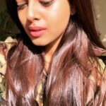 Siddhi Idnani Instagram - ☀️ is the best filter P.s Totally digging the hair colour these days 😍 #NoMakeUp #NoFilter #Natural #HydrateYourSkin