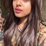 Siddhi Idnani Instagram - ☀️ is the best filter P.s Totally digging the hair colour these days 😍 #NoMakeUp #NoFilter #Natural #HydrateYourSkin