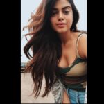 Siddhi Idnani Instagram - We are all a little broken, that’s how the light seeps in 🍃🍂