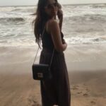 Siddhi Idnani Instagram - Beach is where the heart is 🤷🏻‍♀️ #GOA #BeachLife #MandatoryVacay Anjuna Beach, Goa