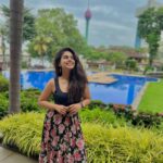 Siddhi Idnani Instagram - Ayubowan Sri Lanka 🇱🇰 . . #srilanka #srilankatravel Cinnamon Lakeside
