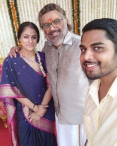 Simran Instagram - Being Meena Narayanan! Behind the Scenes of #Rocketry with #Madhavan & @[17841401817250844:@muralidarans] 😍 

Kudos to the entire team for all their efforts and hard-work! @actormaddy super proud to be a part of your directorial debut! 
#RocketryTheFilm Launching in theaters near you tomorrow! 🚀