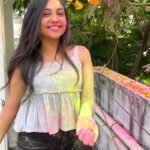Smruthi Venkat Instagram - #happyholi ✨ Video courtesy @mithunksairam