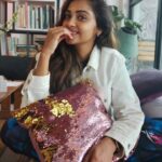 Smruthi Venkat Instagram - My One day trip to Kodai 😻 #reels #vacation #onedaytrip #instareels #streetstyle #streetwear #reebok