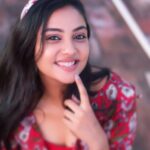 Smruthi Venkat Instagram - Happy Wednesday ✨