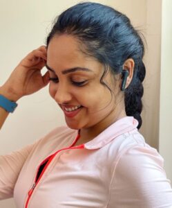 Smruthi Venkat Instagram - Upgrade your lifestyle with the most smartest wearables in town, the Crossbeats Orbit & Enigma. A perfect combination for your everyday routine. Strap on the Orbit & pop in the Enigma to explore a newer you. ✨
Grab yours from 
www.crossbeats.com 

Use my code for additional discounts: CBSMRUTI10 

#crossbeats #smartwatch #bluetoothvoicecalling #inbuilt #speaker #mic #features #healthmonitors #multisportmodes #hybridnoisecancelling #normal #ambient #active #inbuilt #microphones