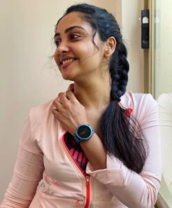 Smruthi Venkat Instagram - Upgrade your lifestyle with the most smartest wearables in town, the Crossbeats Orbit & Enigma. A perfect combination for your everyday routine. Strap on the Orbit & pop in the Enigma to explore a newer you. ✨
Grab yours from 
www.crossbeats.com 

Use my code for additional discounts: CBSMRUTI10 

#crossbeats #smartwatch #bluetoothvoicecalling #inbuilt #speaker #mic #features #healthmonitors #multisportmodes #hybridnoisecancelling #normal #ambient #active #inbuilt #microphones