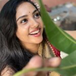 Smruthi Venkat Instagram - Good morning ✨ Happy happy Saturday 😇