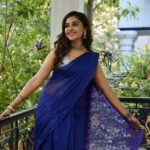 Smruthi Venkat Instagram - Sunday saree day 💙✨ #saree #sareelove #traditional #sareeday