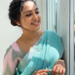 Smruthi Venkat Instagram - Good morning ✨ Have a happy Saturday 😇