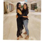 Smruthi Venkat Instagram - #birthday ❤️ Had an absolutely amazing birthday this year I have the sweetest bestfriend @sswethareddy She came down from Canada and suprised me ❤️ what more should I ask for when I have the most beautiful soul around me 😘 I love you to the moon and back 🧡 You made my day 🎁🎉 Also me and rowdy share same birthday so we enjoyed our icecream cake together 😋❤️ P.s. birthday celebration still not over 😋