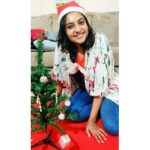 Smruthi Venkat Instagram - #merrychristmas My kutti Christmas decorations 🎄😍 Hope you all are having a great Christmas ⛄