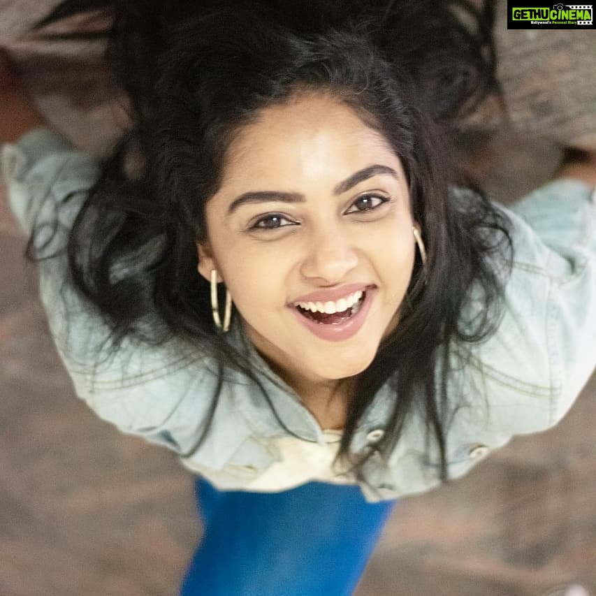 Smruthi Venkat Instagram - Have a happy Wednesday ✨ Pc @mithunksairam