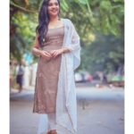 Smruthi Venkat Instagram - #casual ✨ Wardrobe @yoshnasbyela H&m @makeupandhairbyrehana Photography @rootzstudios
