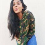 Smruthi Venkat Instagram - #happywednesday #goodnight ✨