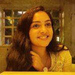 Smruthi Venkat Instagram - #yellowlight #saturdaynight #saturdaydinner Good night ✨