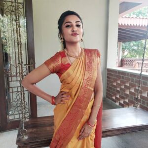 Smruthi Venkat Instagram - #sareelove ✨ #deivamrutham