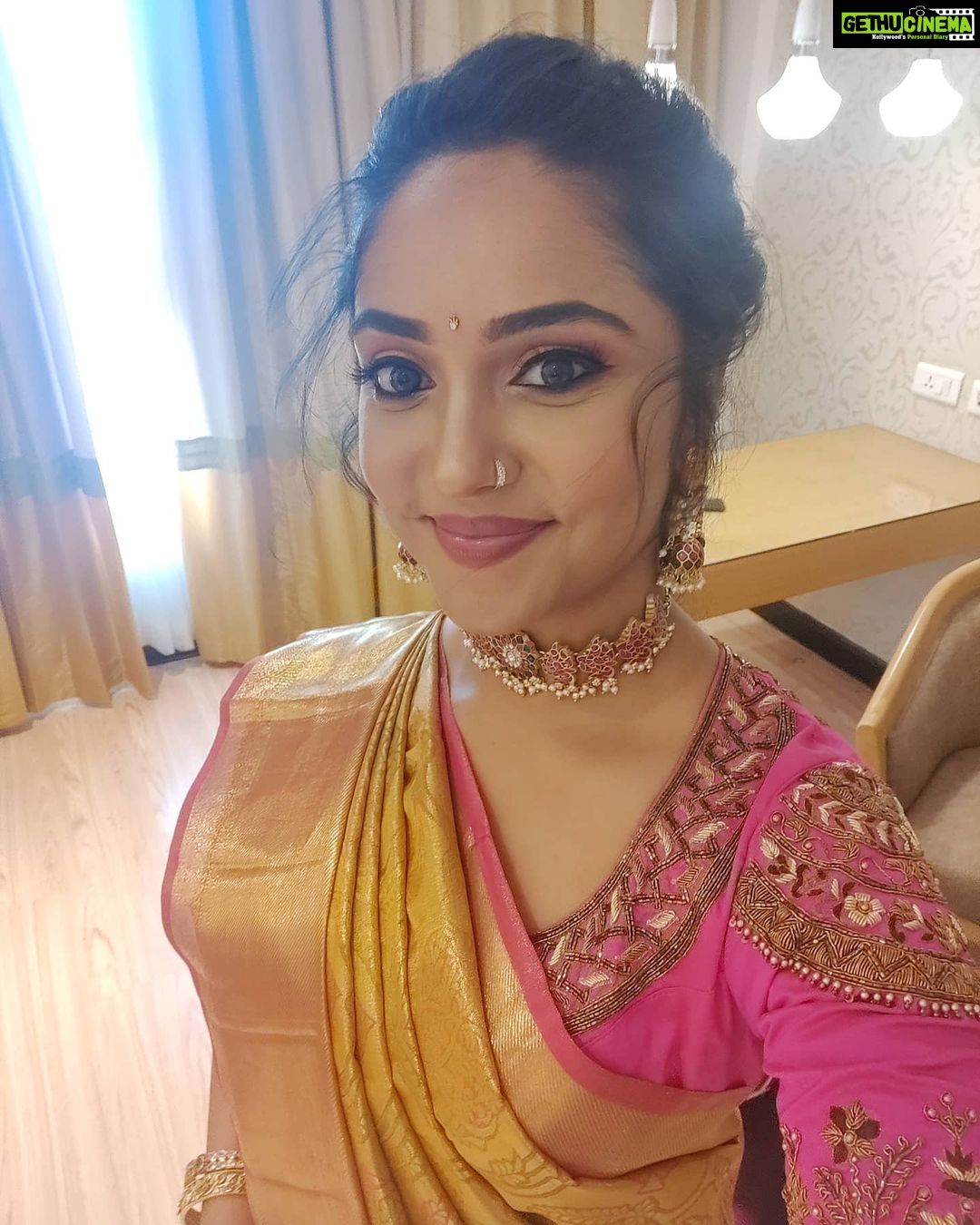 Smruthi Venkat Instagram - #sareesofinstagram #sareeselfie ❤️ Mua @lakshmiajay_makeupartistry Hair @durga_hair_stylist