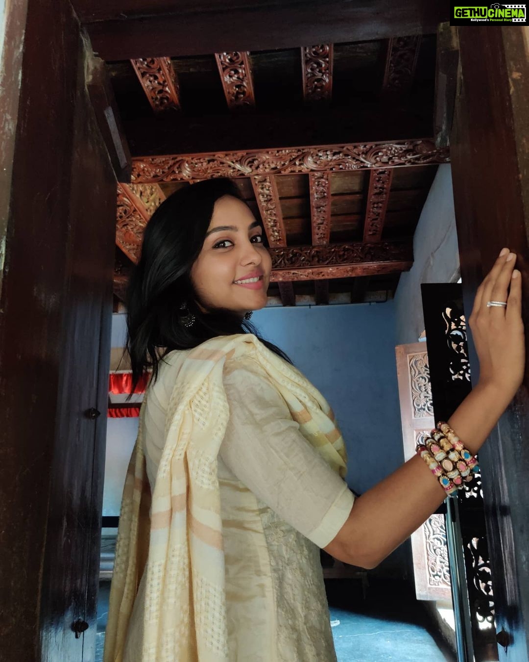 Smruthi Venkat Instagram - ✨ Pc @portraitsbyunni Padmanabhapuram Palace