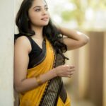 Smruthi Venkat Instagram - Throw back to my recent fav shoot Pc @camerasenthil 💛 H&m @makeupandhairbyrehana ❤️ #tb #sareelove #saree #traditional #blackandyellow #simplesaree #simpleisbest #sareeswag #sareegram