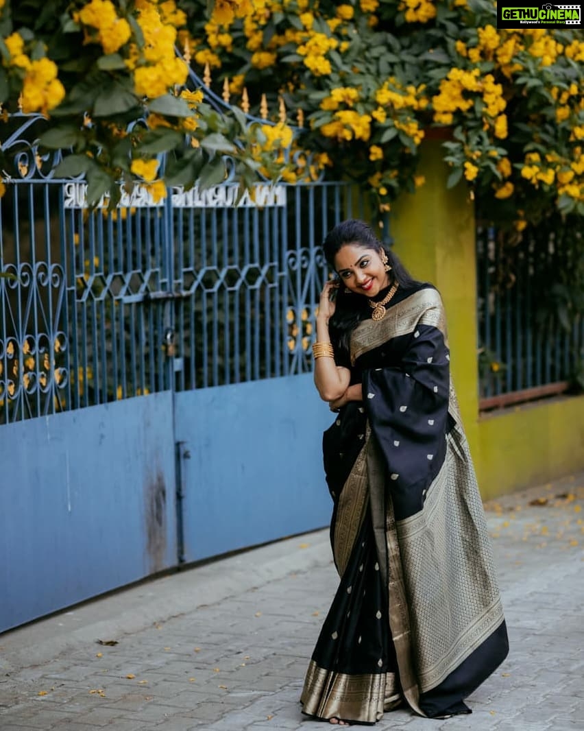 Smruthi Venkat Instagram - ✨ Pc @photonimage_by_daran @jenson_16 H&m @renuka_mua