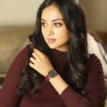 Smruthi Venkat Instagram - Early Christmas present from @danielwellington 🎅 Get 20% off when buying two or more products. Combine it with my code "SMRUTHI15" to get an additional 15% off on your purchases on the website or DW stores. #DWforeveryone​#danielwellington H&M @lakshmakeover_ PC @deepak_durai_photography