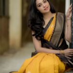 Smruthi Venkat Instagram - #sareelove PC @camerasenthil H&M @makeupandhairbyrehana