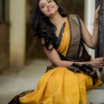 Smruthi Venkat Instagram - #sareelove PC @camerasenthil H&M @makeupandhairbyrehana