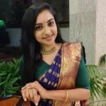 Smruthi Venkat Instagram - Saree love forever✨ #saree #dressup #weddings #sareelove #traditional #blueandgreen 💚💙