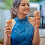 Smruthi Venkat Instagram - Ice-cream date😻 Pc @mithunksairam H&M @liyash_makeup_artist 👗 @faballey #icecream #icecreamlover #chocolate