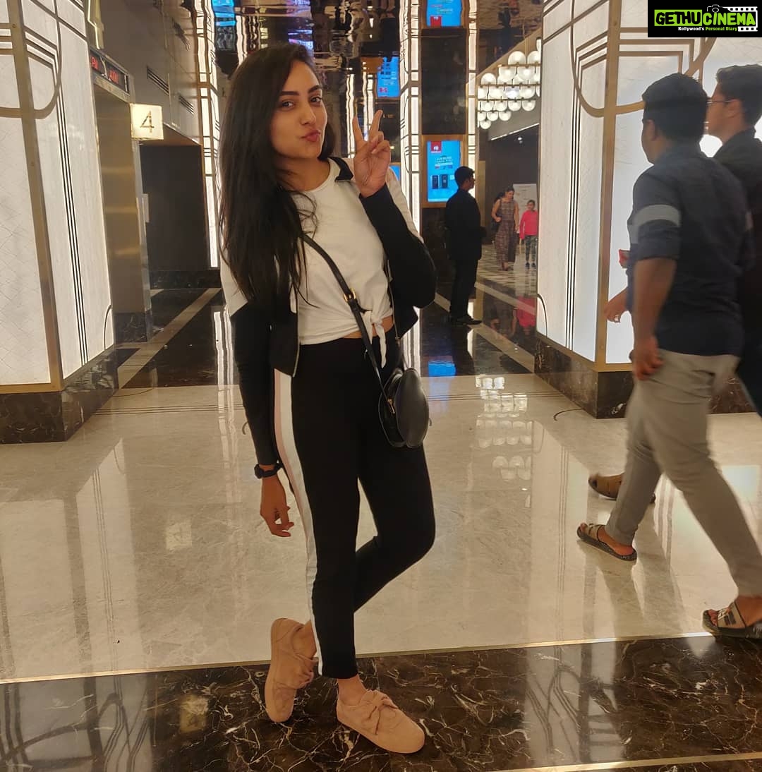 Smruthi Venkat Instagram - Movie and desserts kinda day 🥰 ✨