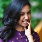 Smruthi Venkat Instagram - Being naughty makes life a lot more fun 😜😝🤭 Pc @iam_just_a_common_man H&M @leandra_bombshellmakeup