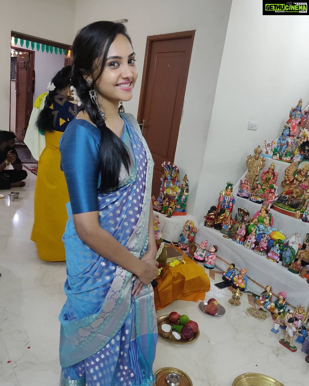 Smruthi Venkat Instagram - The 10th day of golu We celebrate the victory of good over evil A day to start afresh ✨