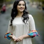 Smruthi Venkat Instagram - Happiness is the path enjoy the journey ✨ @sathish_pro @teamaimpro Pc @kiransaphotography Mua @chisellemakeupandhair Wardrobe @theanarkalishop_official