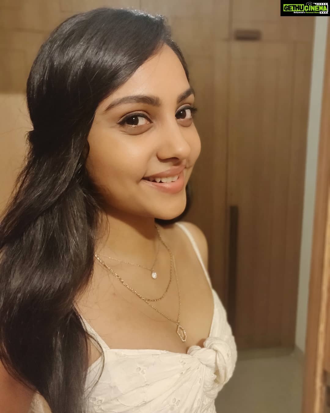 Smruthi Venkat Instagram - #birthday2019 ✨