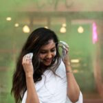 Smruthi Venkat Instagram - Last set of Holi pictures I promise🙈 #happyholi #holi #holiday @mithunksairam