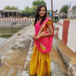Smruthi Venkat Instagram - #dhavani #tamil #work #shooting #smruthivenkat ✨