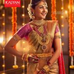 Smruthi Venkat Instagram - #tamilbride#kalyanjewellers#muhuratcollection#bridal#workmode ✨ Pc @santhoshphoto