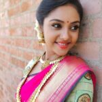Smruthi Venkat Instagram - #saree#tamilponnu#traditions#shoot#workmode#inbetweenshots✨ styling & pc the most talented @archana_aarthi ❤️