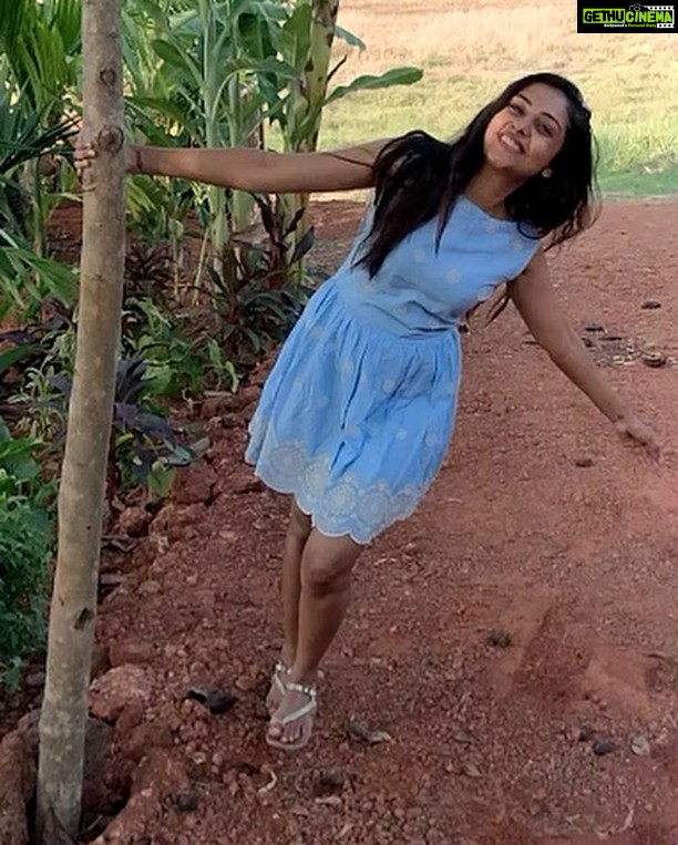Smruthi Venkat Instagram - Laughter is an instant vacation ✨😋