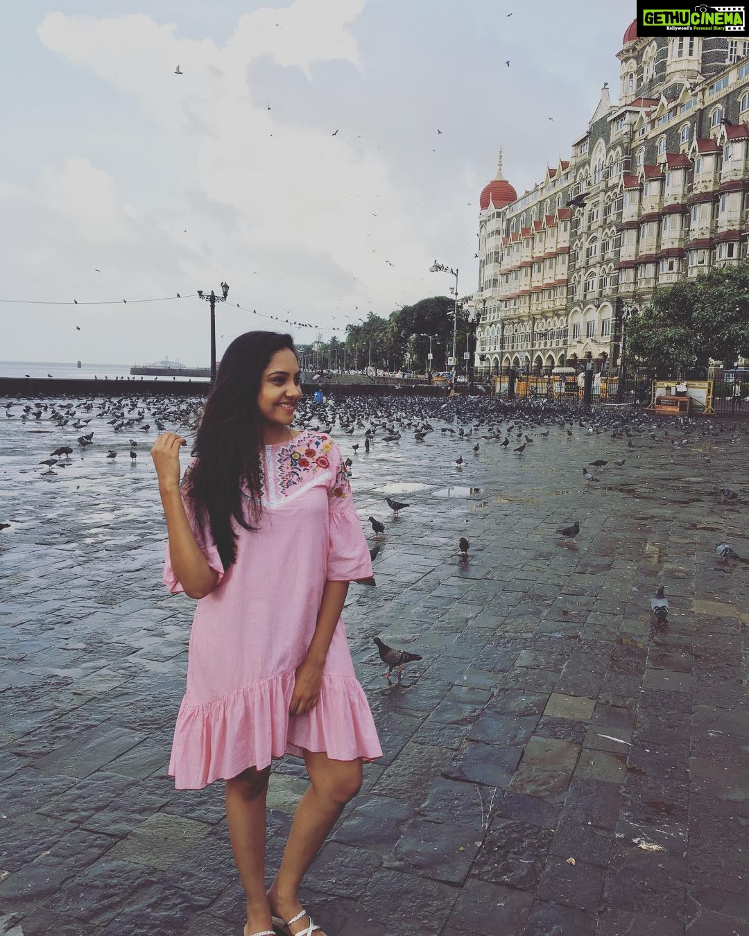 Smruthi Venkat Instagram - #mumbaidiaries 💜