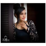 Smruthi Venkat Instagram - #tbt#onefavshoot💜 pc @thegirlwithacanon @_theguywithacanon_ Mua @thasiliya😘