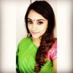 Smruthi Venkat Instagram – Green&pink💚💗