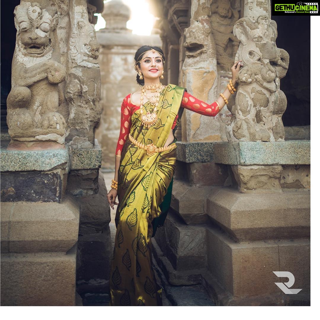 Smruthi Venkat Instagram - #sareelove#bridalmakeover#traditional#❤ Pc : @mohammedaadil @rovinglensphotography